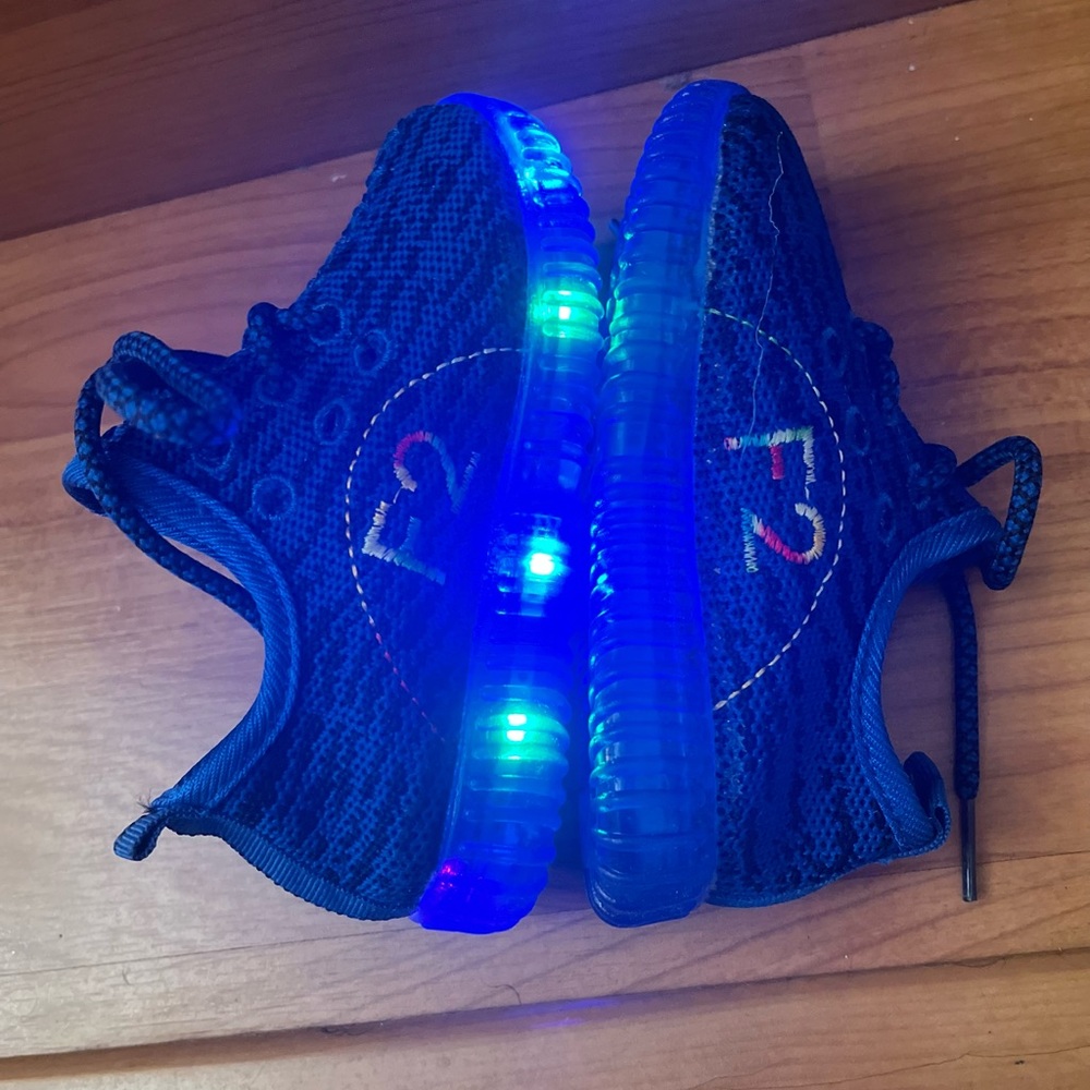 LED Blue Toddlers Kids Shoes Sz 5.5